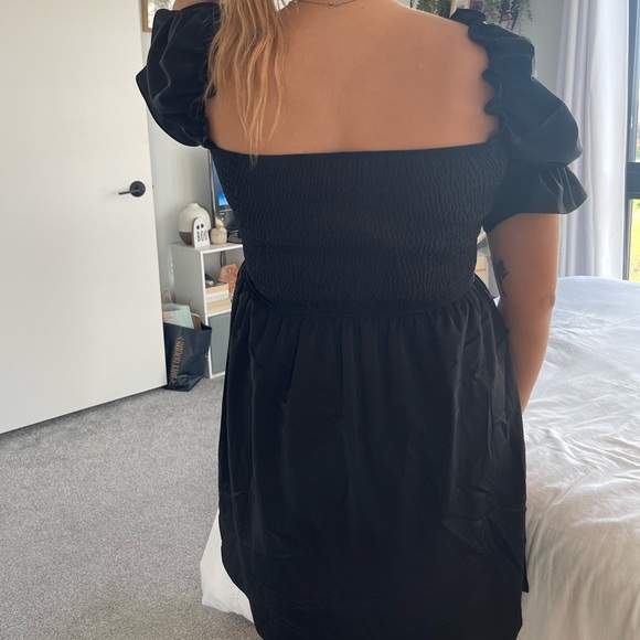 Women's Square Neck Flounce Short Sleeve Shirred Ruffle Hem Dress - Picture 2 of 4